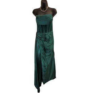 NWT Stunning Emerald Green Evening Gown Strapless Bodice Zipper Back
